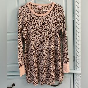 NWOT Victoria’s Secret Long Cheetah Sweatshirt/Tunic L